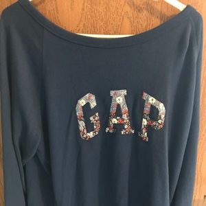 Women’s floral GAP sweater